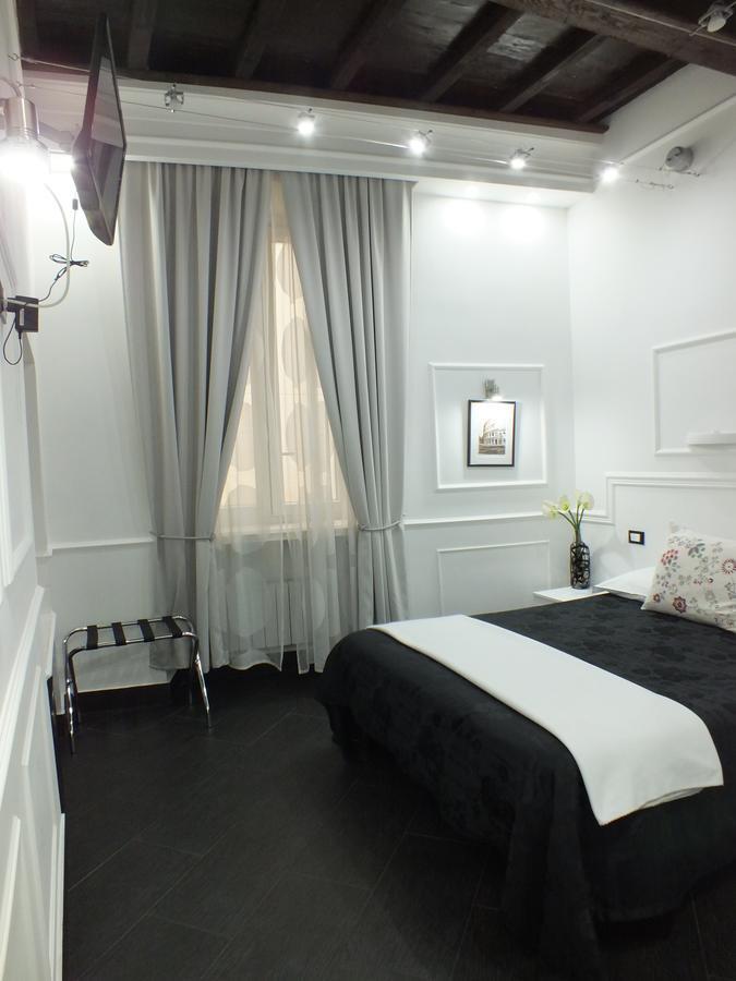 Guest House Piazza Navona Rome Bagian luar foto