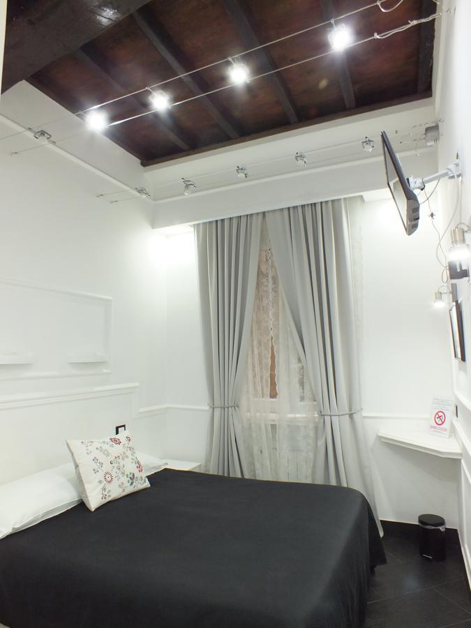 Guest House Piazza Navona Rome Bagian luar foto